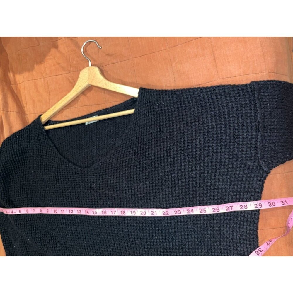 Free People Black Knit Oversized V-Neck Pullover Sweater Women's Size XS/S - Picture 7 of 10